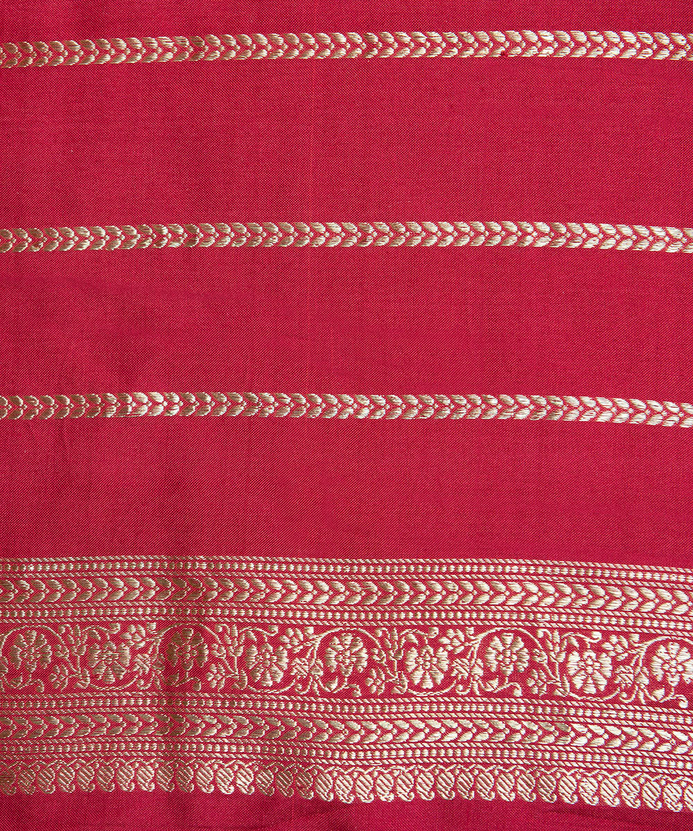 Gajri_Handloom_Pure_Katan_Silk_Banarasi_Saree_with_Ektara_Aada_Jangla_WeaverStory_06