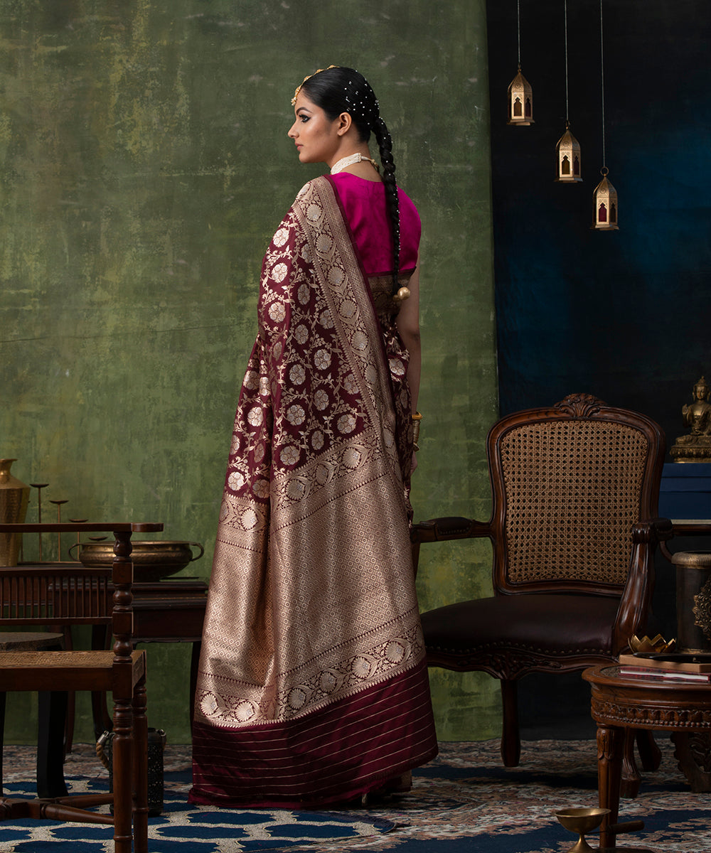 Handloom_Wine_Pure_Katan_Silk_Banarasi_Saree_with_Sona_Rupa_Small_Cutwork_Jaal_WeaverStory_03