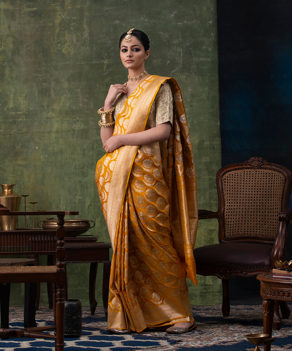 Mustard_Handloom_Pure_Katan_Silk_Banarasi_Saree_with_Floral_Motifs_WeaverStory_02