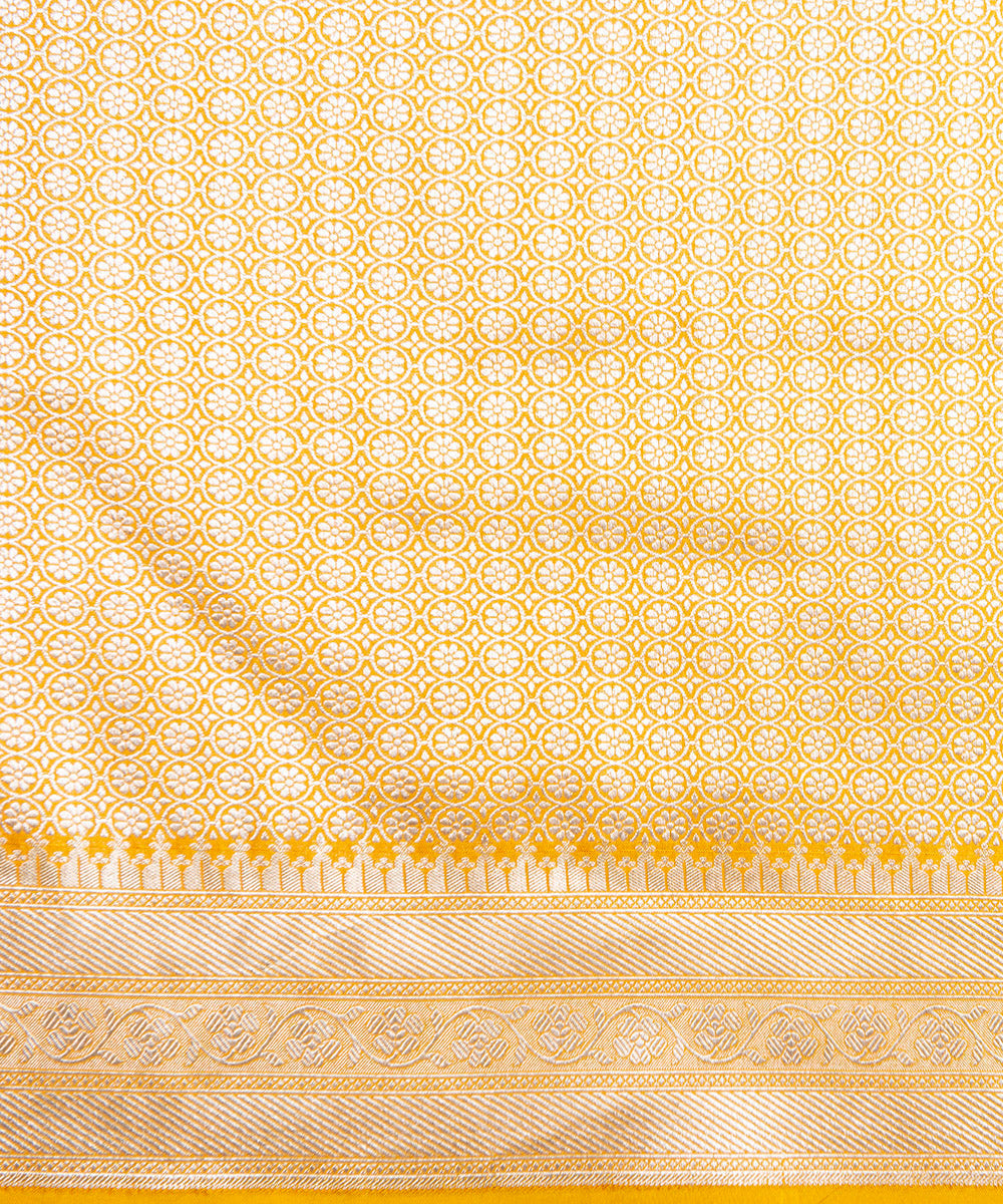 Mustard_Handloom_Pure_Katan_Silk_Banarasi_Saree_with_Floral_Motifs_WeaverStory_05