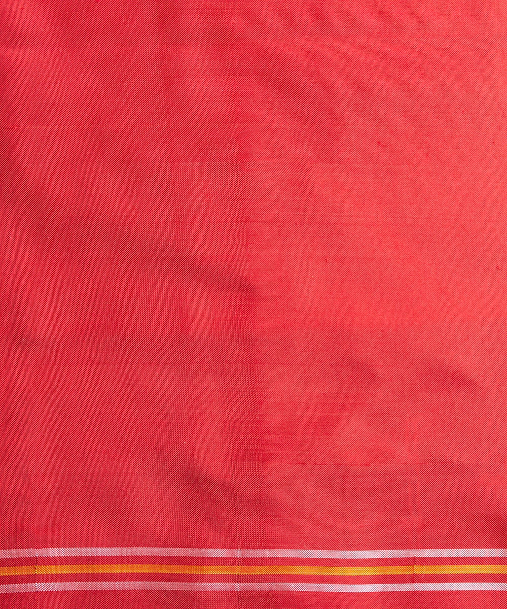 Handloom_Maroon_Mulberry_Silk_Chevron_Weave_Ikat_Patola_Saree_With_Red_Border_WeaverStory_05