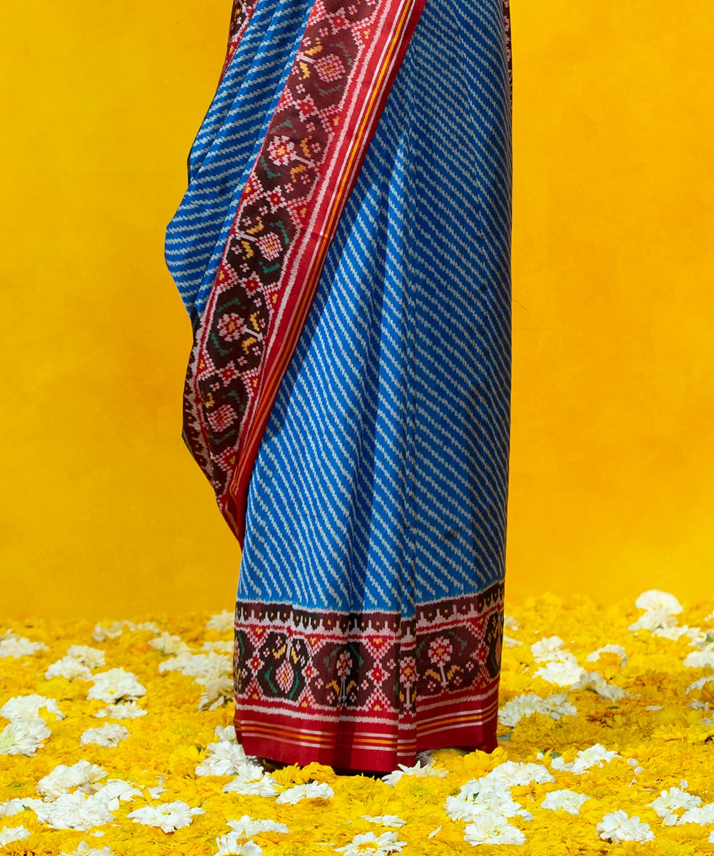 Handloom_Blue_Mulberry_Silk_Diagonal_Weave_Ikat_Patola_Saree_With_Maroon_Border_WeaverStory_04