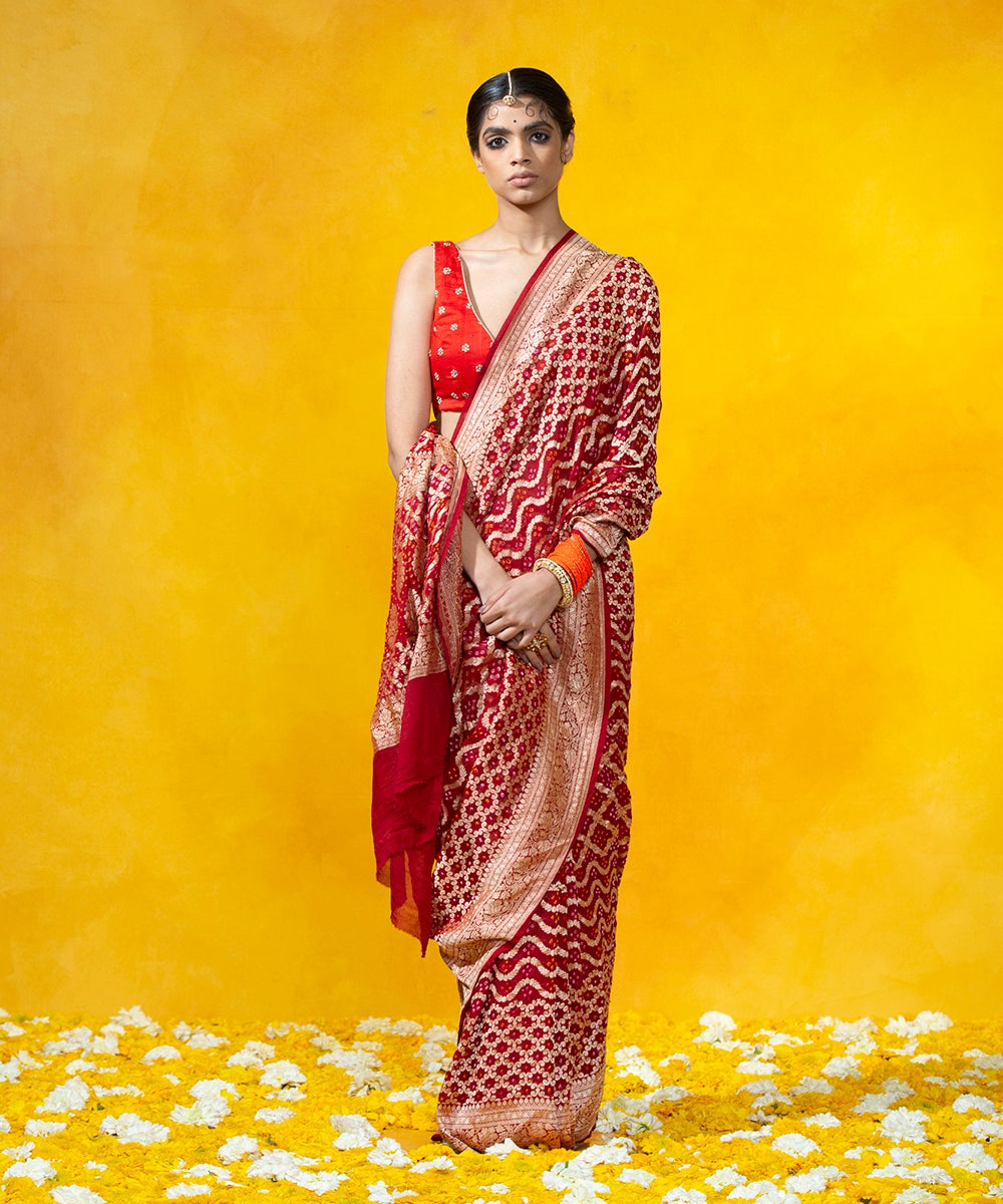 Handloom_Red_Bandhej_Saree_With_Cutwork_Weave_in_Banarasi_Georgette_WeaverStory_02