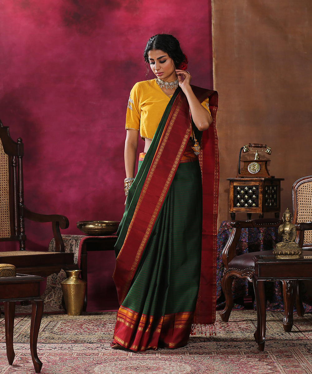 Green_Striped_Handloom_Pure_Silk_Kanjivaram_Saree_With_Maroon_Thread_Border_WeaverStory_02
