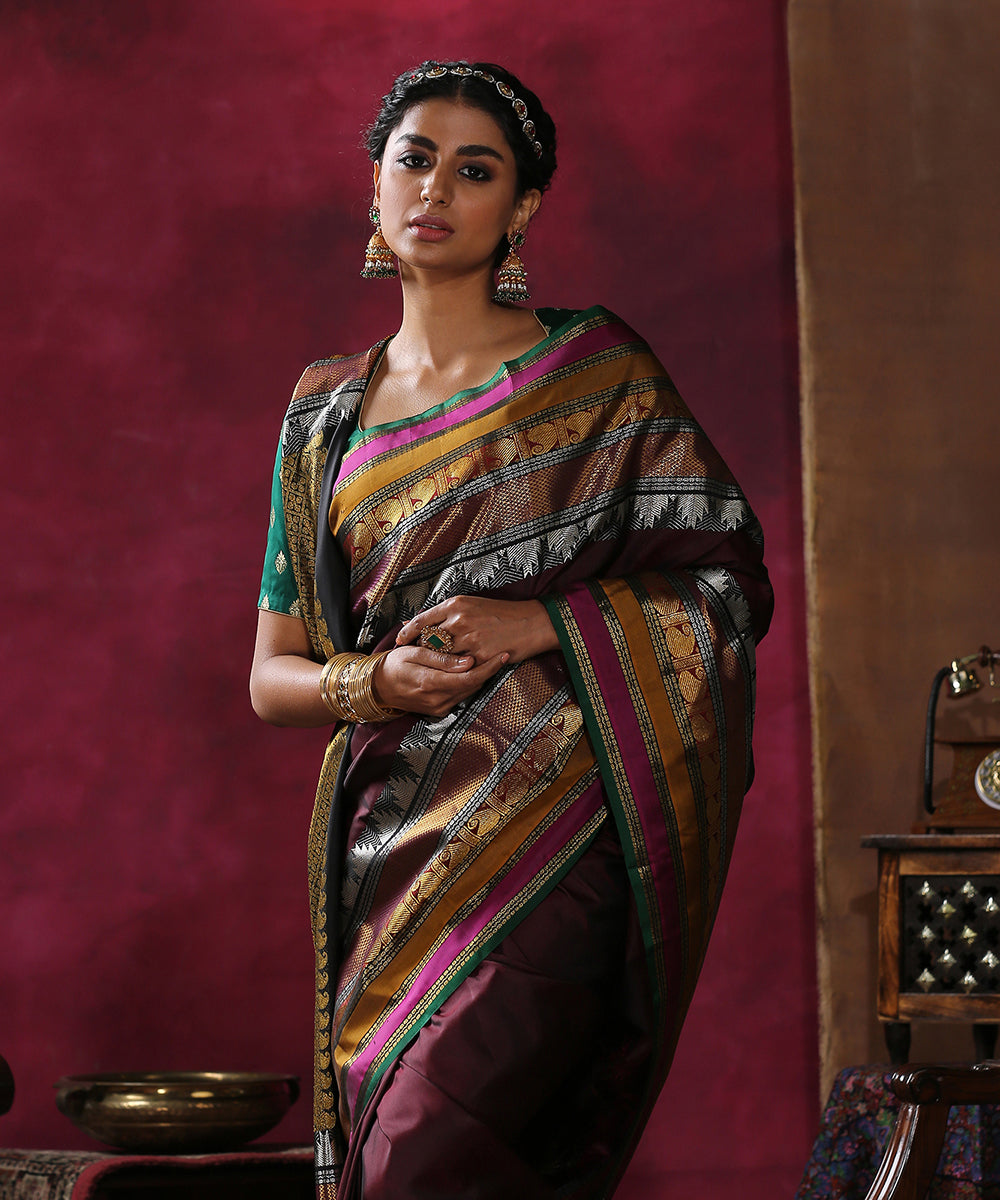 Handloom_Dark_Wine_Plain_Pure_Silk_Kanjivaram_Saree_With_Gold_And_Silver_Zari_Temple_Border_WeaverStory_01