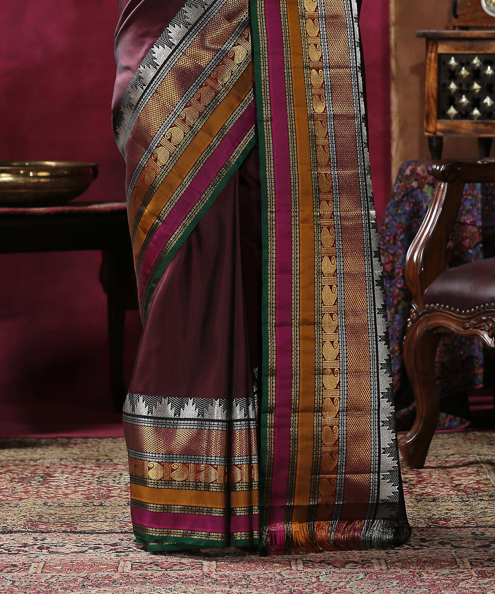 Handloom_Dark_Wine_Plain_Pure_Silk_Kanjivaram_Saree_With_Gold_And_Silver_Zari_Temple_Border_WeaverStory_04