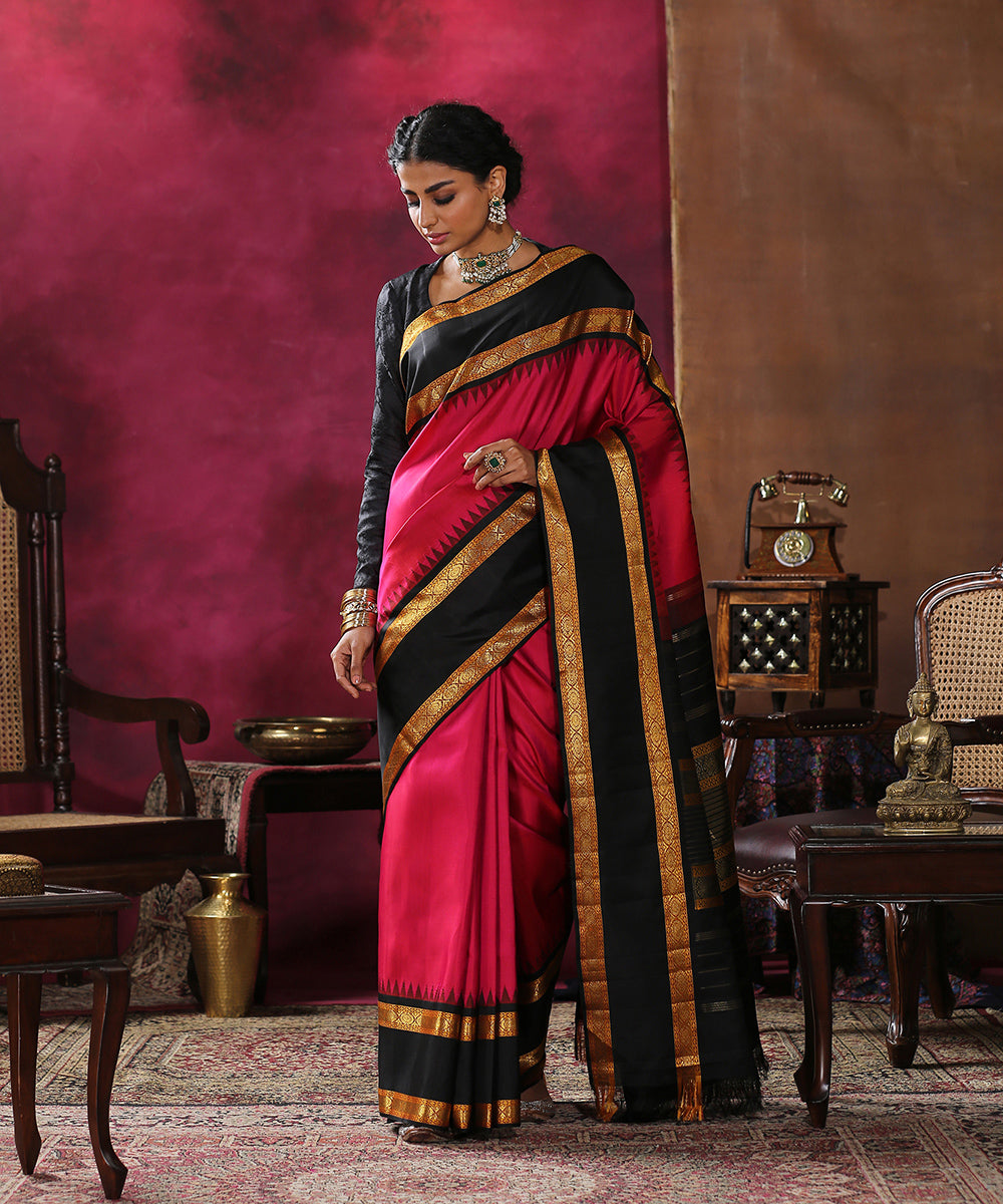 Berry_Pink_Handloom_Plain_Pure_Silk_Kanjivaram_Saree_With_Black_Temple_Border_WeaverStory_02