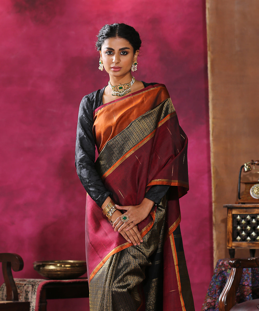 Handloom_Black_Pure_Silk_Kanjivaram_Saree_with_Antique_Zari_Border_and_Maroon_Broad_Border_WeaverStory_01