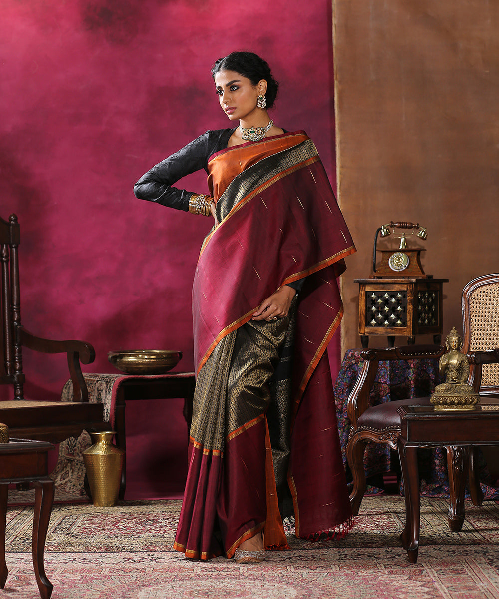 Handloom_Black_Pure_Silk_Kanjivaram_Saree_with_Antique_Zari_Border_and_Maroon_Broad_Border_WeaverStory_02