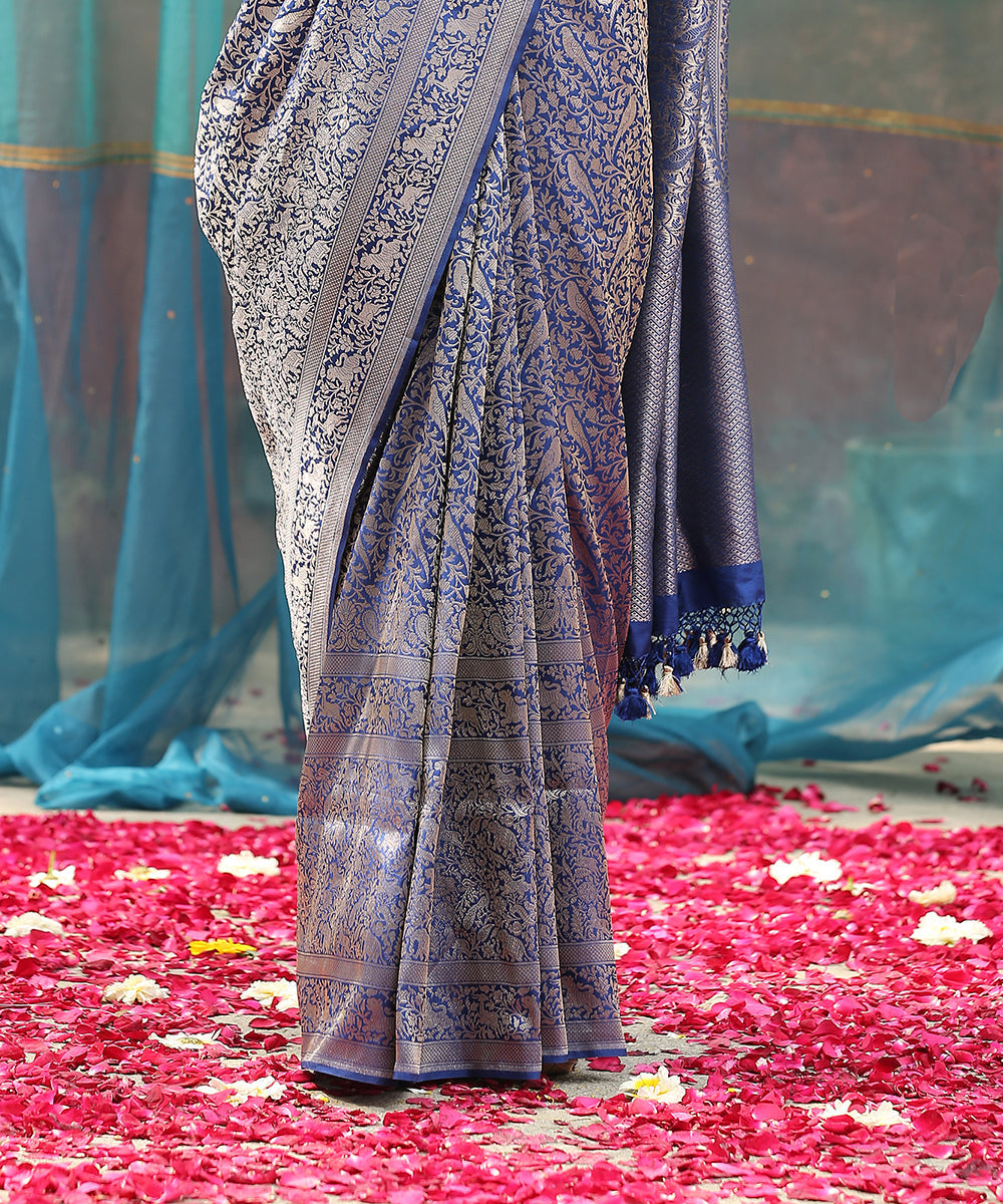 Blue_Handloom_Brocade_Shikargah_Pure_Katan_Silk_Banarasi_Saree_With_Broad_Border_WeaverStory_04