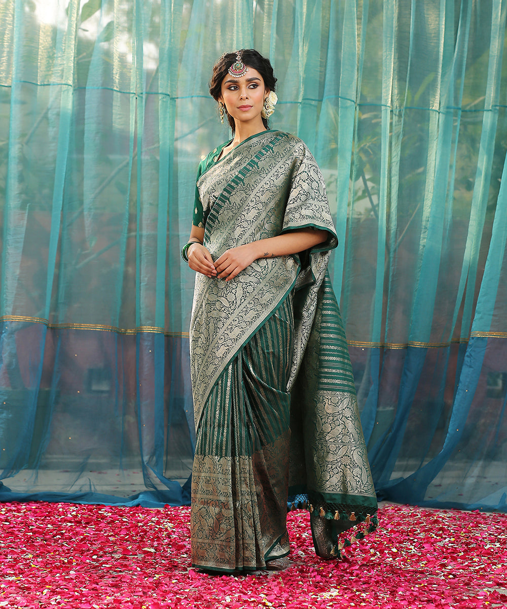 Handloom_Green_Striped_Pure_Katan_Silk_Banarasi_Saree_With_Broad_Shikargah_Border_WeaverStory_02