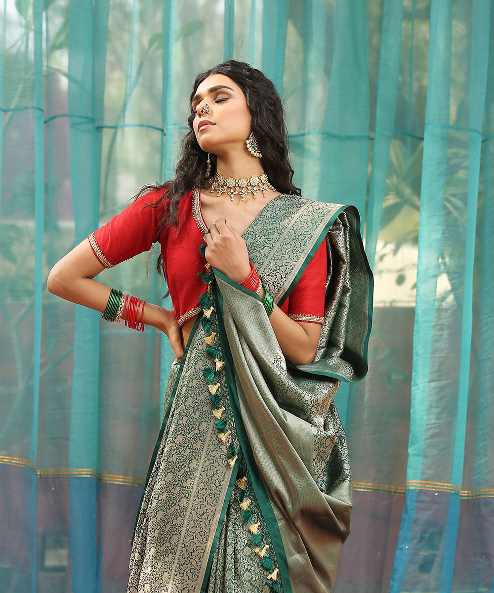 Handloom_Green_Brocade_Shikargah_Pure_Katan_Silk_Banarasi_Saree_WeaverStory_01