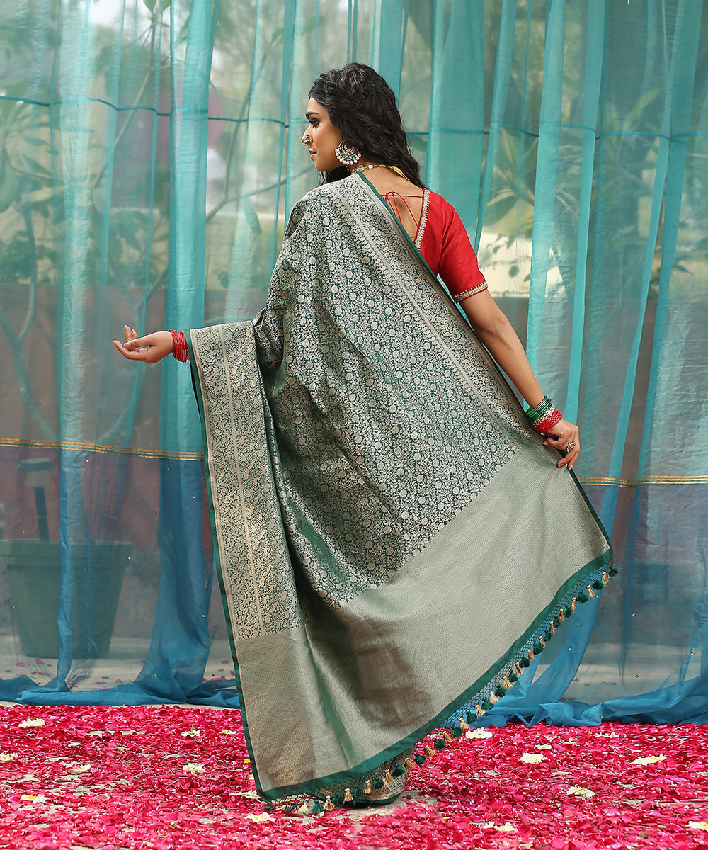 Handloom_Green_Brocade_Shikargah_Pure_Katan_Silk_Banarasi_Saree_WeaverStory_03