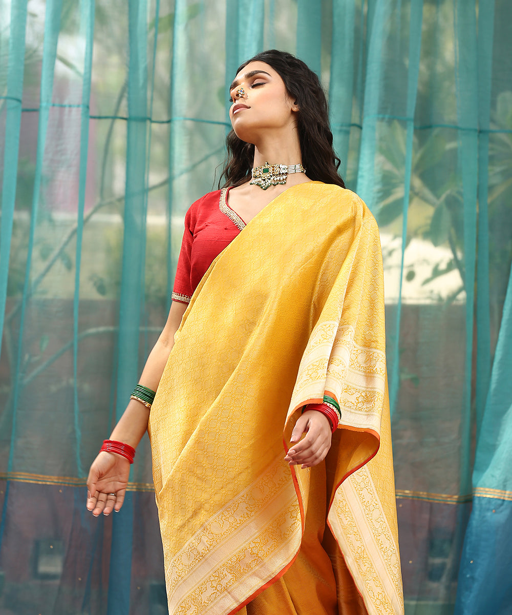 Golden_Yellow_Handloom_Brocade_Pure_Katan_Silk_Banarasi_Saree_With_Shikargah_Border_WeaverStory_01