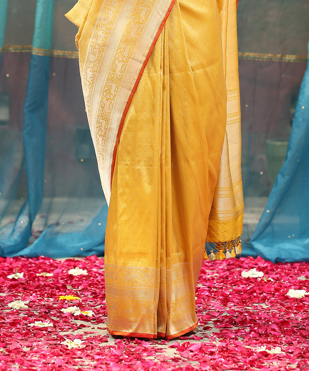 Golden_Yellow_Handloom_Brocade_Pure_Katan_Silk_Banarasi_Saree_With_Shikargah_Border_WeaverStory_04