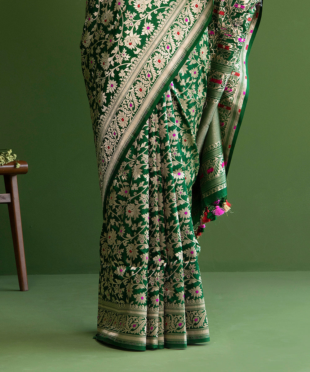 Green_Handloom_Meenakari_Banarasi_Jangla_Saree_In_Pure_Katan_Silk_WeaverStory_04