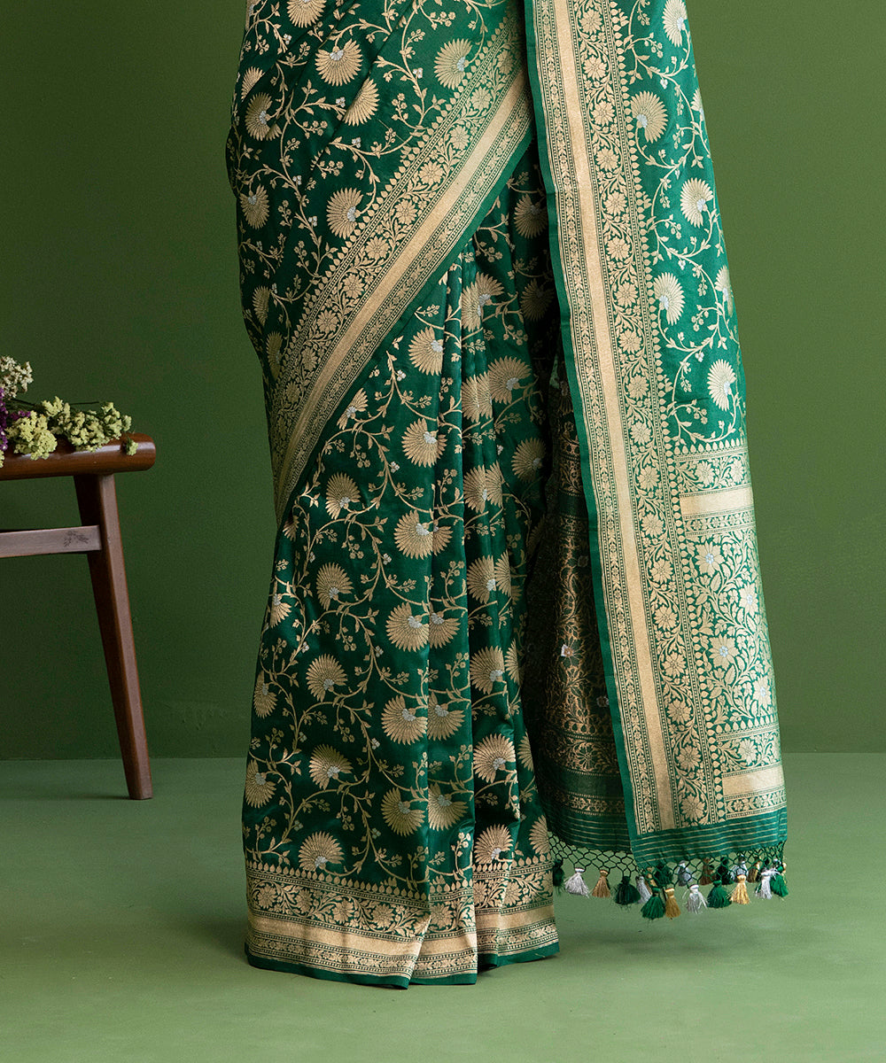 Emerald_Green_Handloom_Pure_Katan_Silk_Sona_Rupa_Banarasi_Jangla_Saree_WeaverStory_04