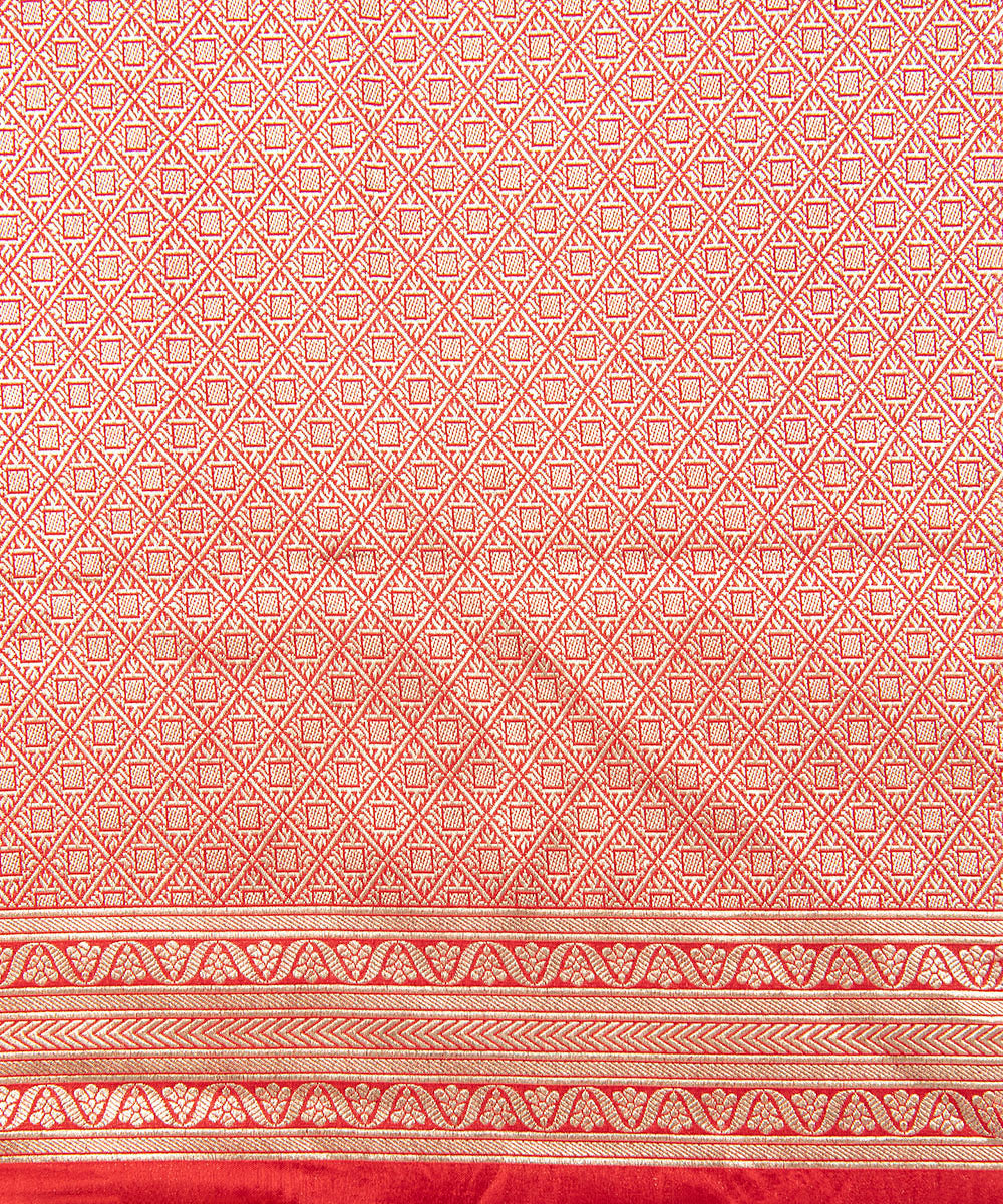 Handloom_Red_Pure_Katan_Silk_Banarasi_Saree_with_Meenakari_Aada_Bel_WeaverStory_05