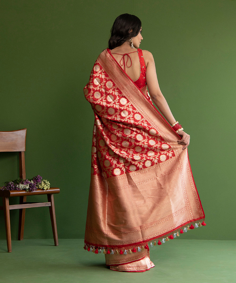Handloom_Bridal_Red_Sona_Rupa_Jaal_Banarasi_Saree_in_Pure_Katan_Silk_WeaverStory_03