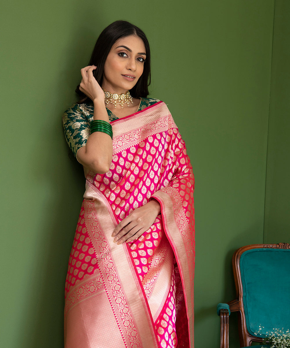 Magenta_Handloom_Pure_Katan_Silk_Banarasi_Saree_with_Small_Mughal_Booti_WeaverStory_01