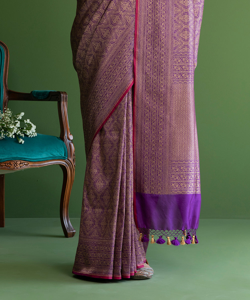 Handloom_Purple_Pure_Katan_Silk_Banarasi_Saree_with_Antique_Zari_Mehraab_Jaal_WeaverStory_04