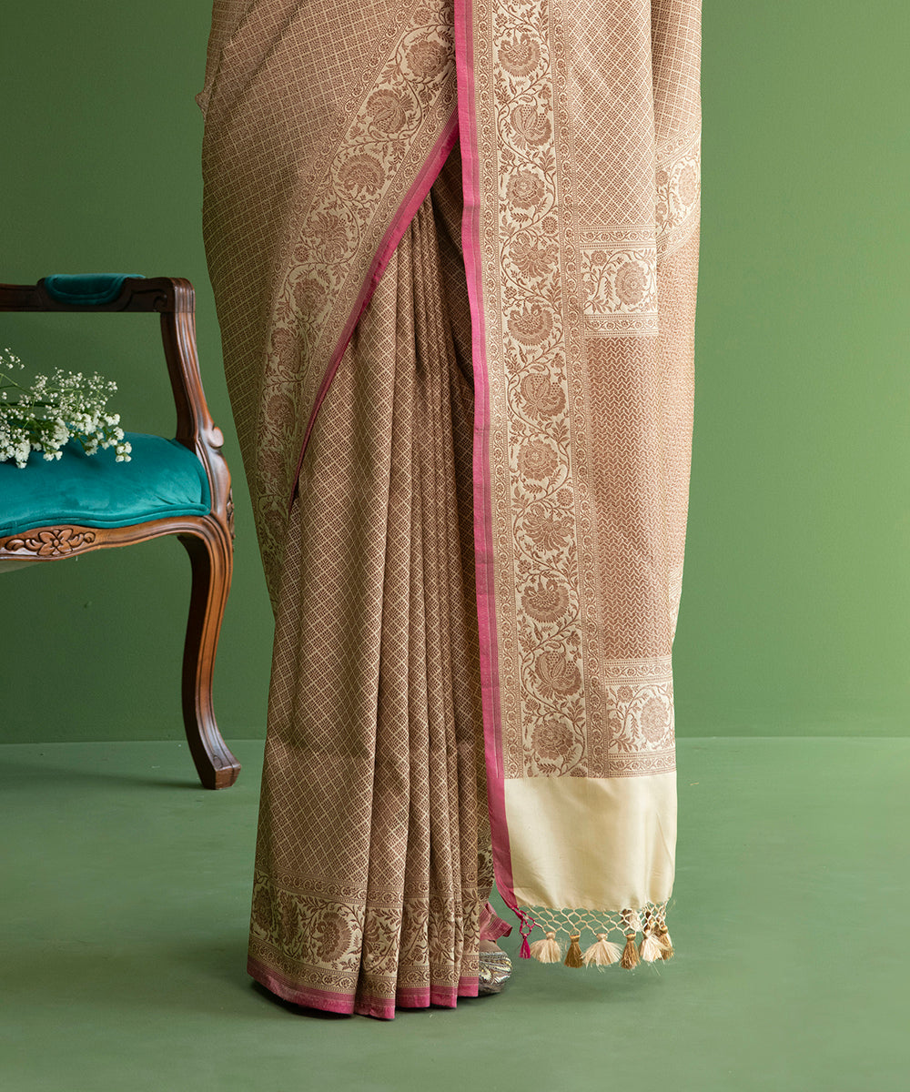 Handloom_Beige_Pure_Katan_Silk_Banarasi_Saree_with_Antique_Zari_WeaverStory_04