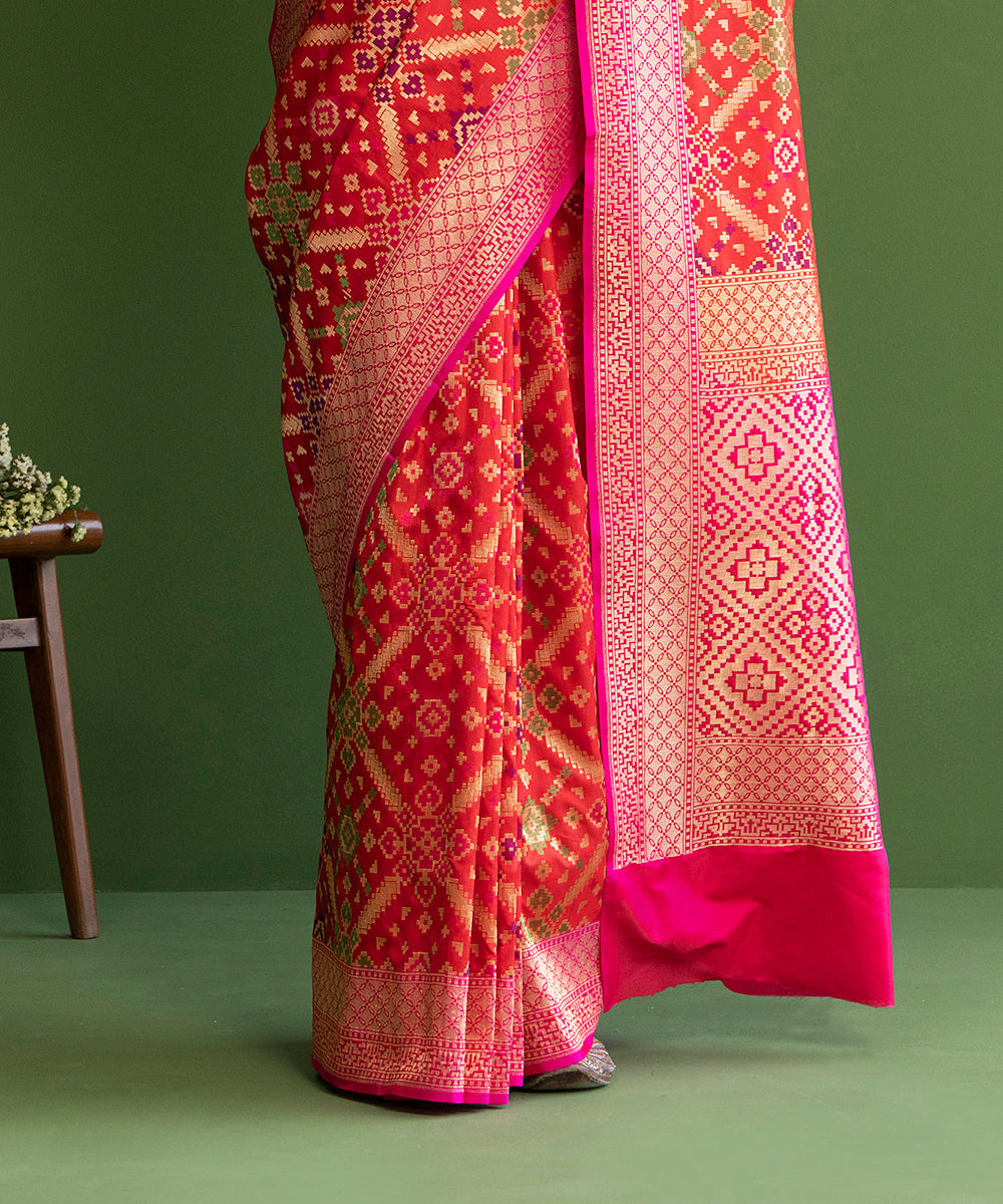 Red_Handloom_Pure_Katan_Silk_Banarasi_Patola_Saree_With_Pink_Border_WeaverStory_04