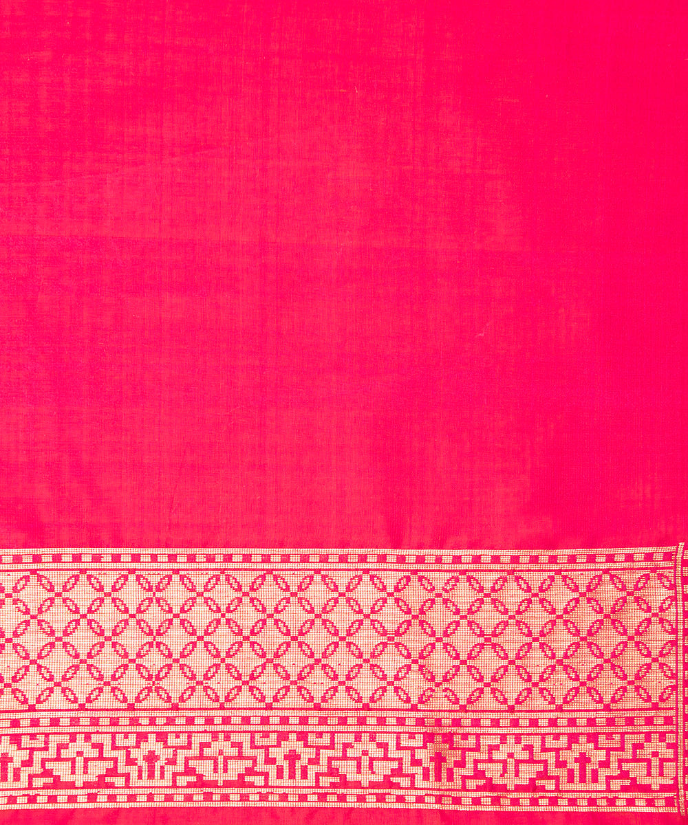 Red_Handloom_Pure_Katan_Silk_Banarasi_Patola_Saree_With_Pink_Border_WeaverStory_05