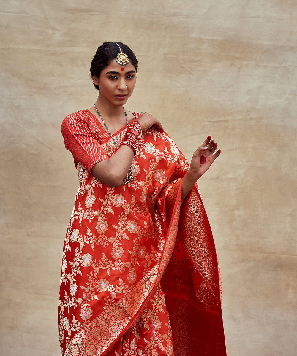 Red_Handloom_Pure_Katan_Silk_Banarasi_Saree_with_Sona_Rupa_Jaal_WeaverStory_02