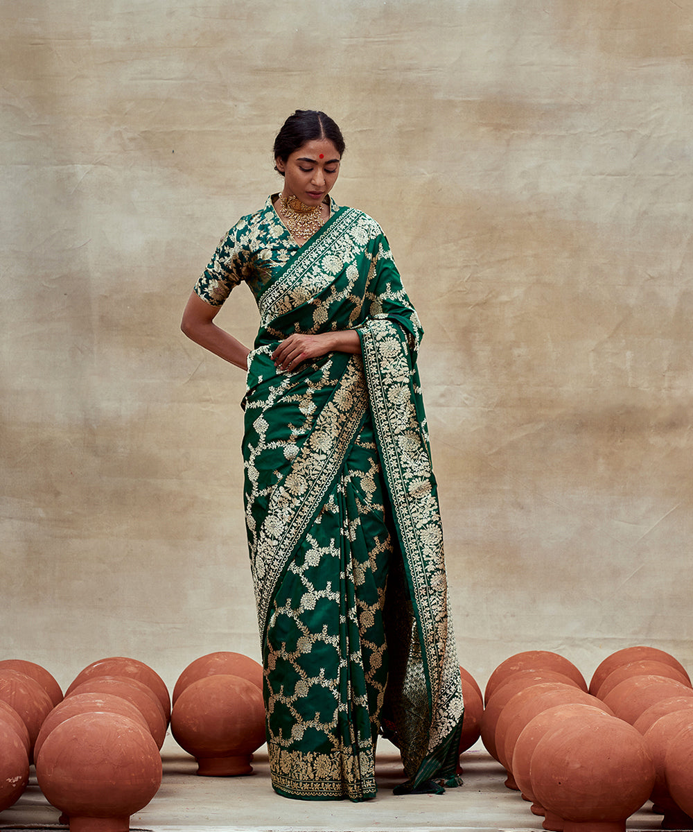 Handloom_Green_Pure_Katan_Silk_Banarasi_Saree_with_Zari_Pallu_WeaverStory_03