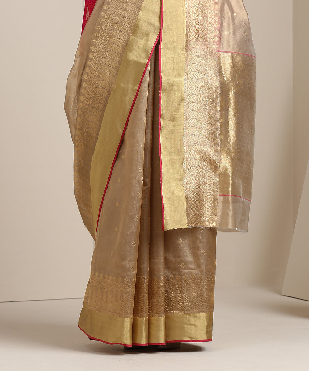 Handloom_Beige_And_Gold_Chanderi_Silk_Saree_with_Golden_Jangla_WeaverStory_04