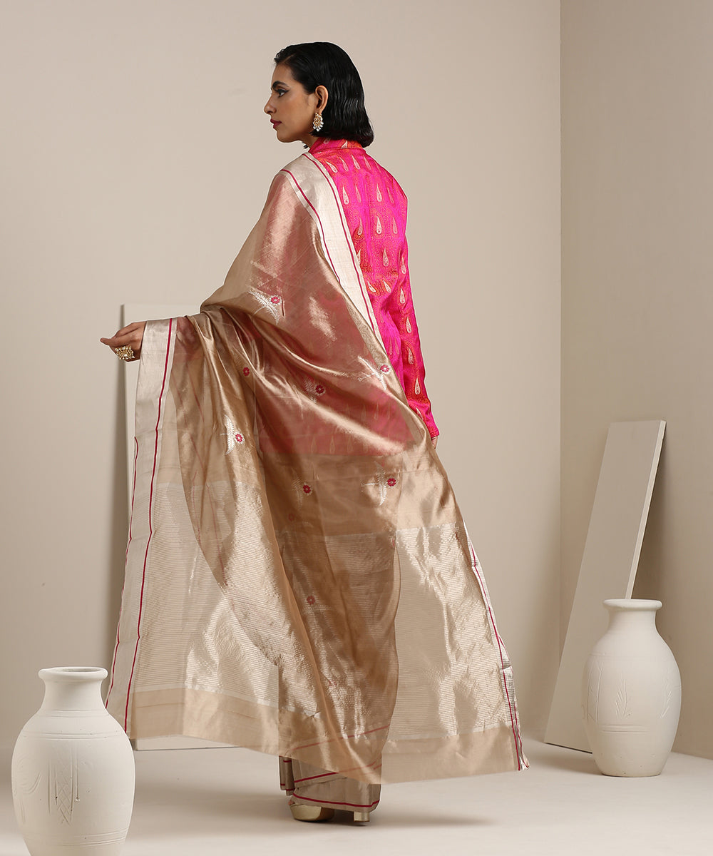 Handloom_Beige_Chanderi_Silk_Saree_With_Silver_Zari_Floral_Motif_WeaverStory_03