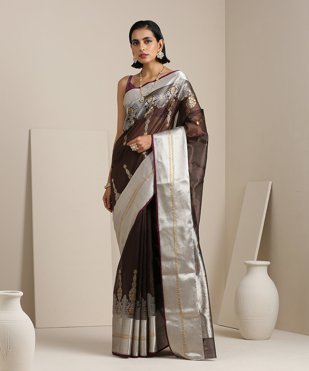 Wine_Handloom_Chanderi_Silk_Saree_With_Broad_Silver_Zari_Border_WeaverStory_02