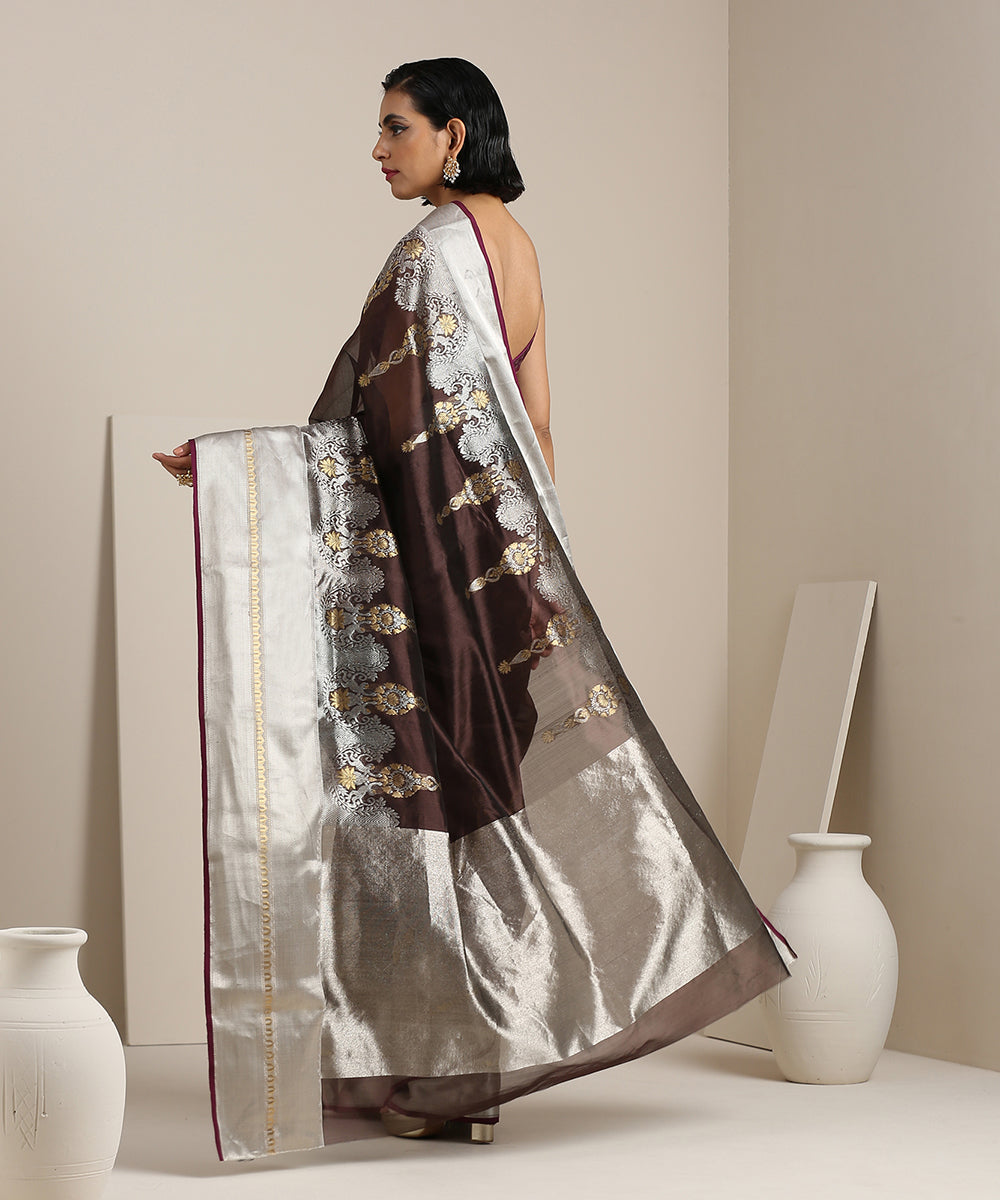 Wine_Handloom_Chanderi_Silk_Saree_With_Broad_Silver_Zari_Border_WeaverStory_03