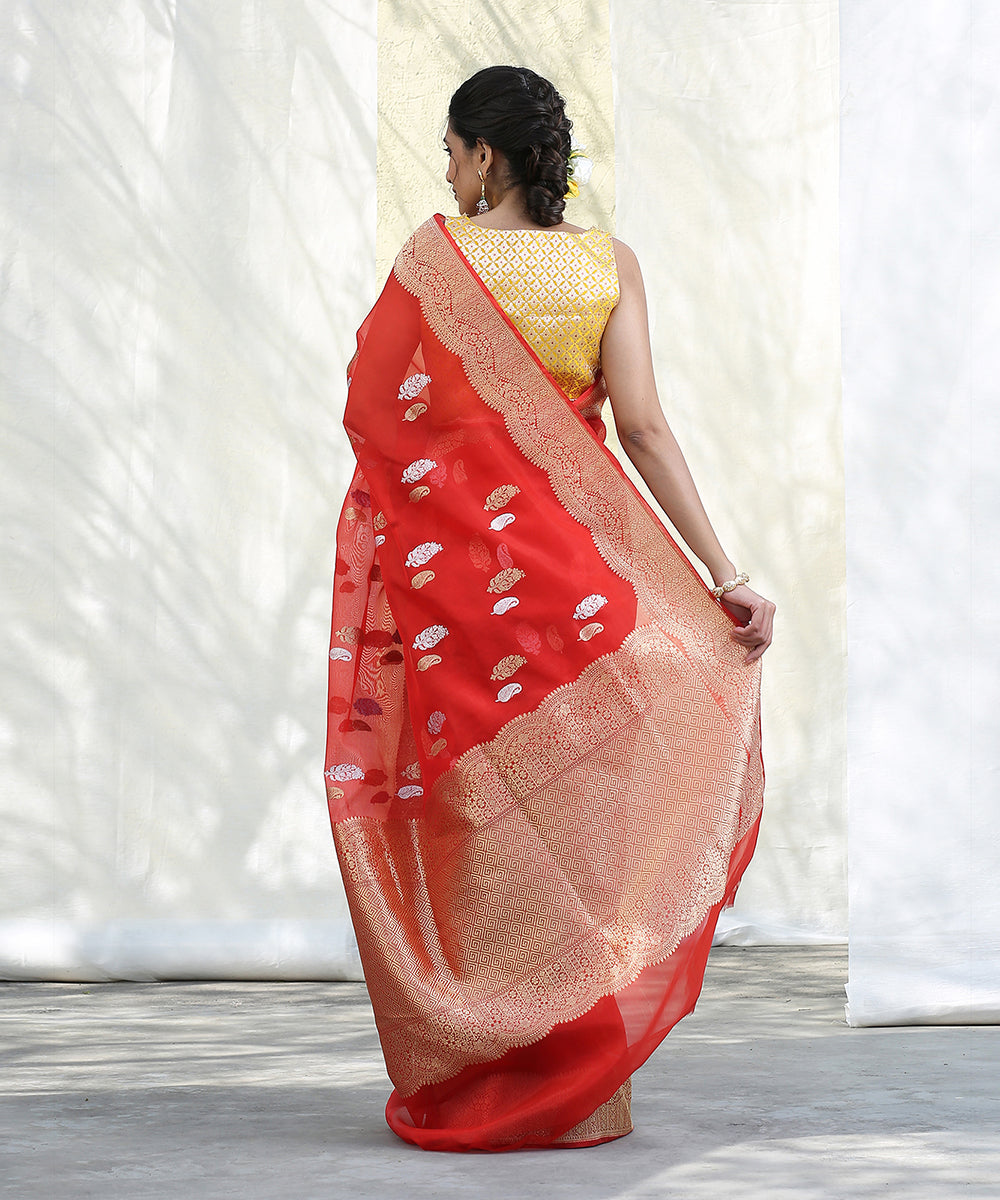 Handloom_Orange_Kora_Silk_Banarasi_Saree_With_Gold_And_Silver_Zari_Booti_WeaverStory_03