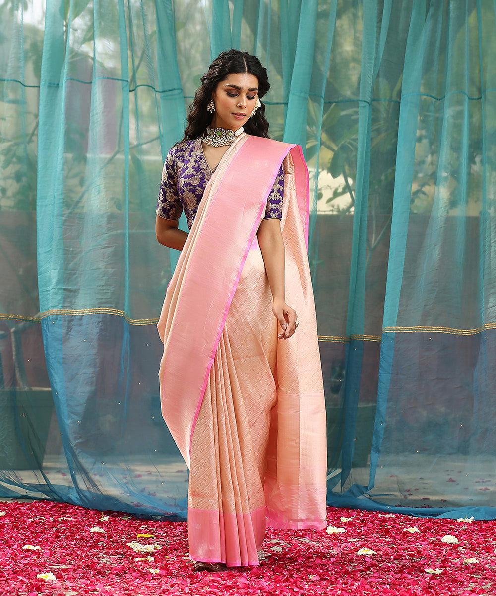 Handloom_Blush_Pink_Kimkhab_Pure_Katan_Silk_Banarasi_Saree_With_Candy_Pink_Kadhiyal_Border_WeaverStory_02