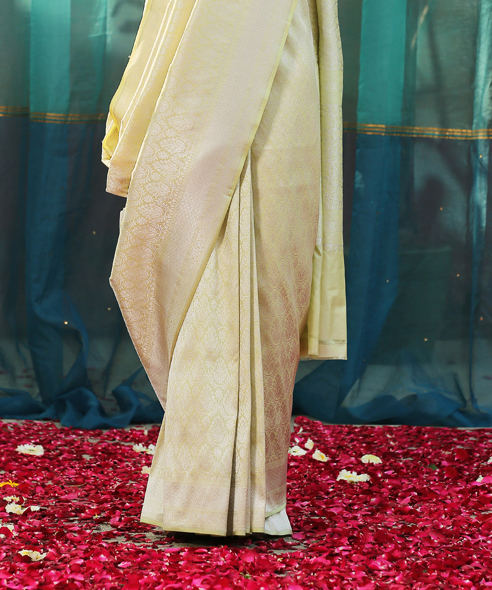 Handloom_Lime_Green_Pure_Katan_Silk_Silver_Kimkhab_Banarasi_Saree_WeaverStory_04