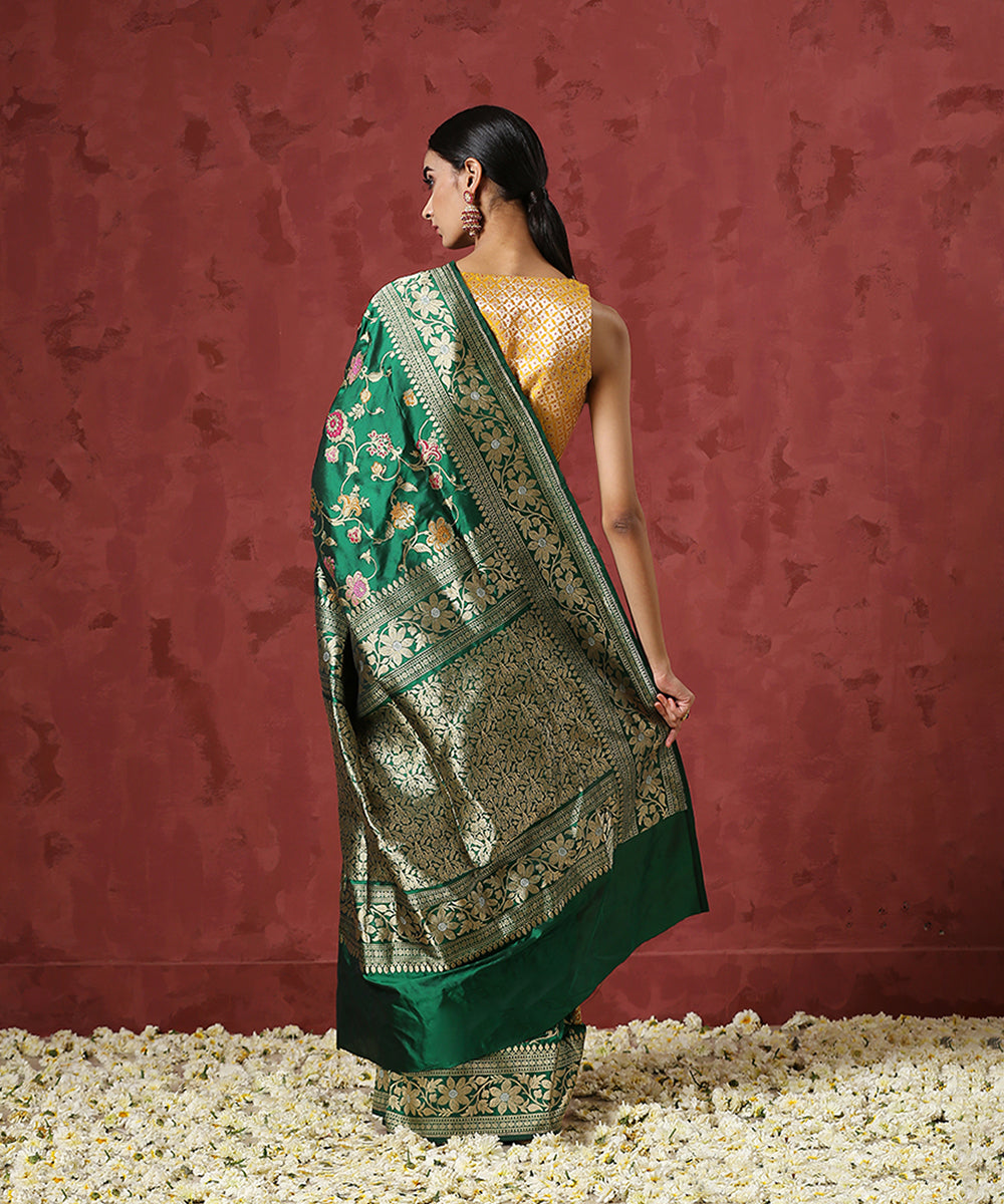 Handloom_Emerald_Green_Pure_Katan_Silk_Banarasi_Saree_with_Meenakari_WeaverStory_03