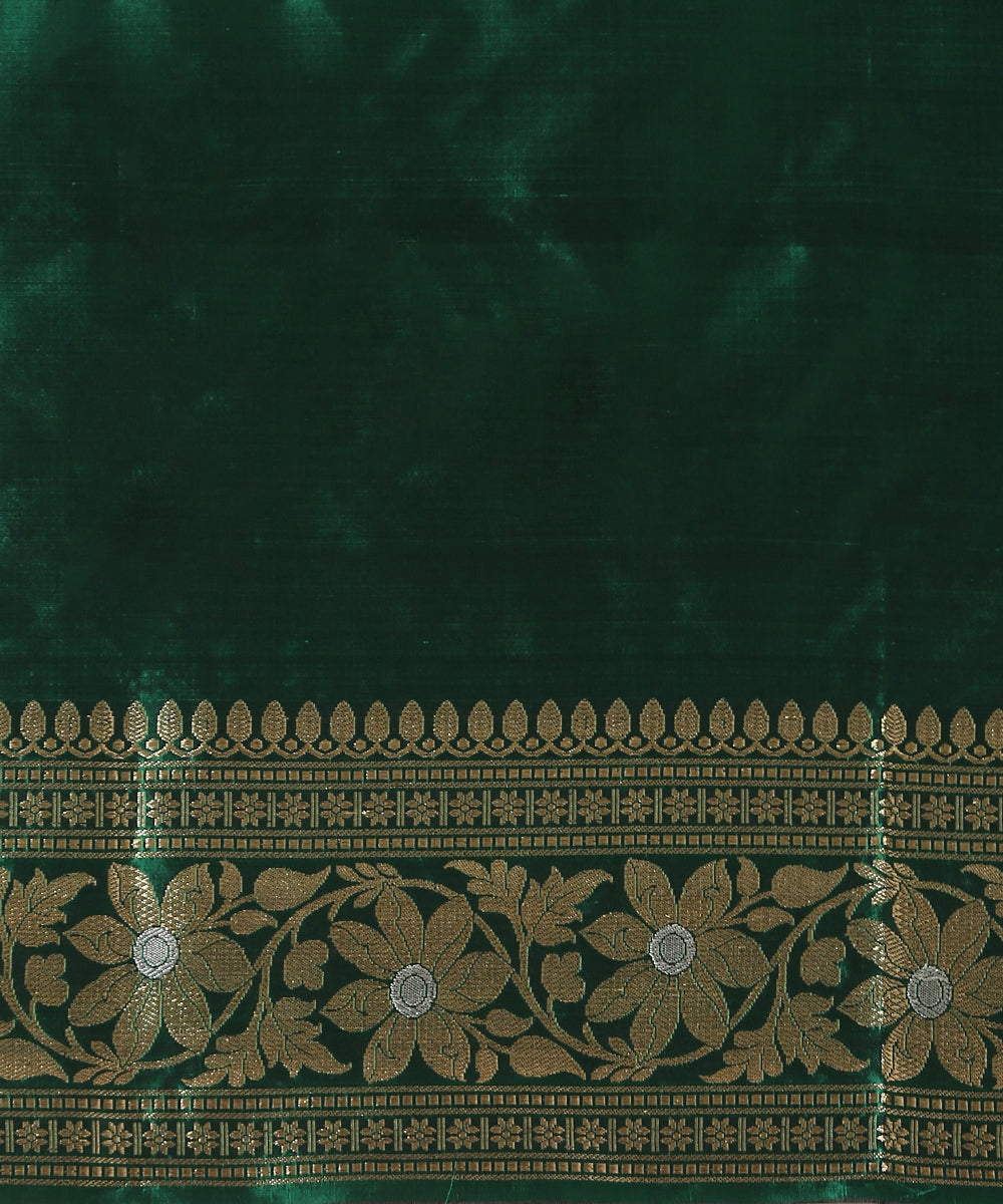 Handloom_Emerald_Green_Pure_Katan_Silk_Banarasi_Saree_with_Meenakari_WeaverStory_05