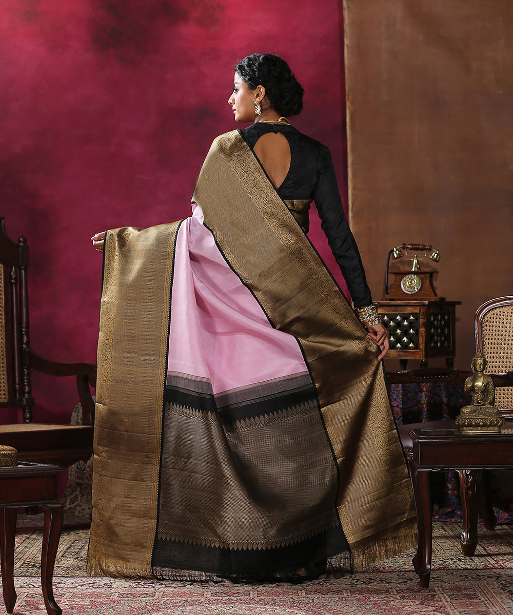 Handloom_Pink_Pure_Silk_Kanjivaram_Saree_With_Thread_Work_Border_WeaverStory_03