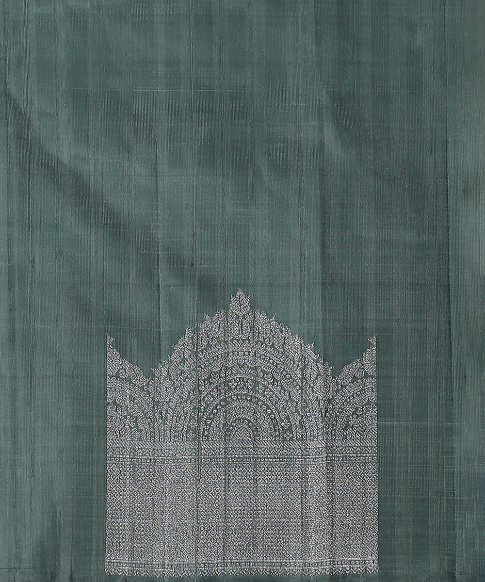 Sage_Green_Handloom_Pure_Silk_Kanjivaram_Saree_With_Silver_Zari_Arched_Border_WeaverStory_05