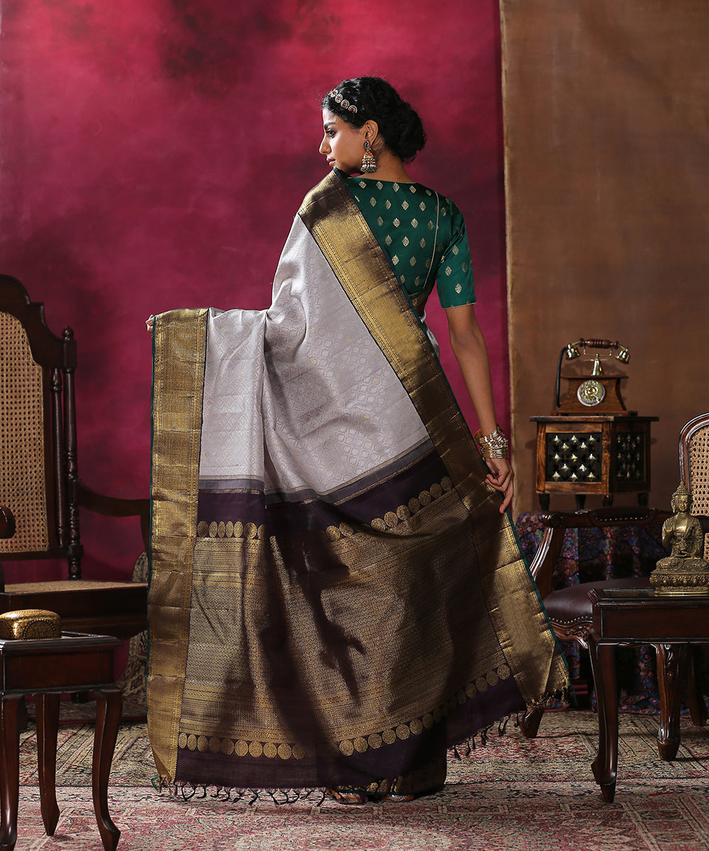 Handloom_Grey_Pure_Silk_Kanjivaram_Saree_With_Embossed_Weave_And_Purple_And_Gold_Border_WeaverStory_03