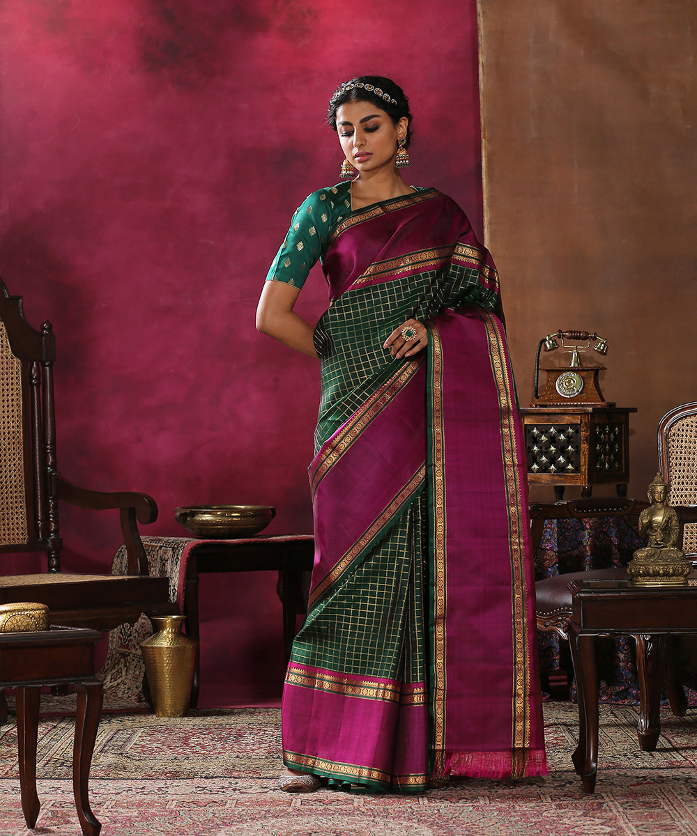 Emerald_Green_Handloom_Bold_Checks_Pure_Silk_Kanjivaram_Saree_With_Magenta_Border_WeaverStory_02
