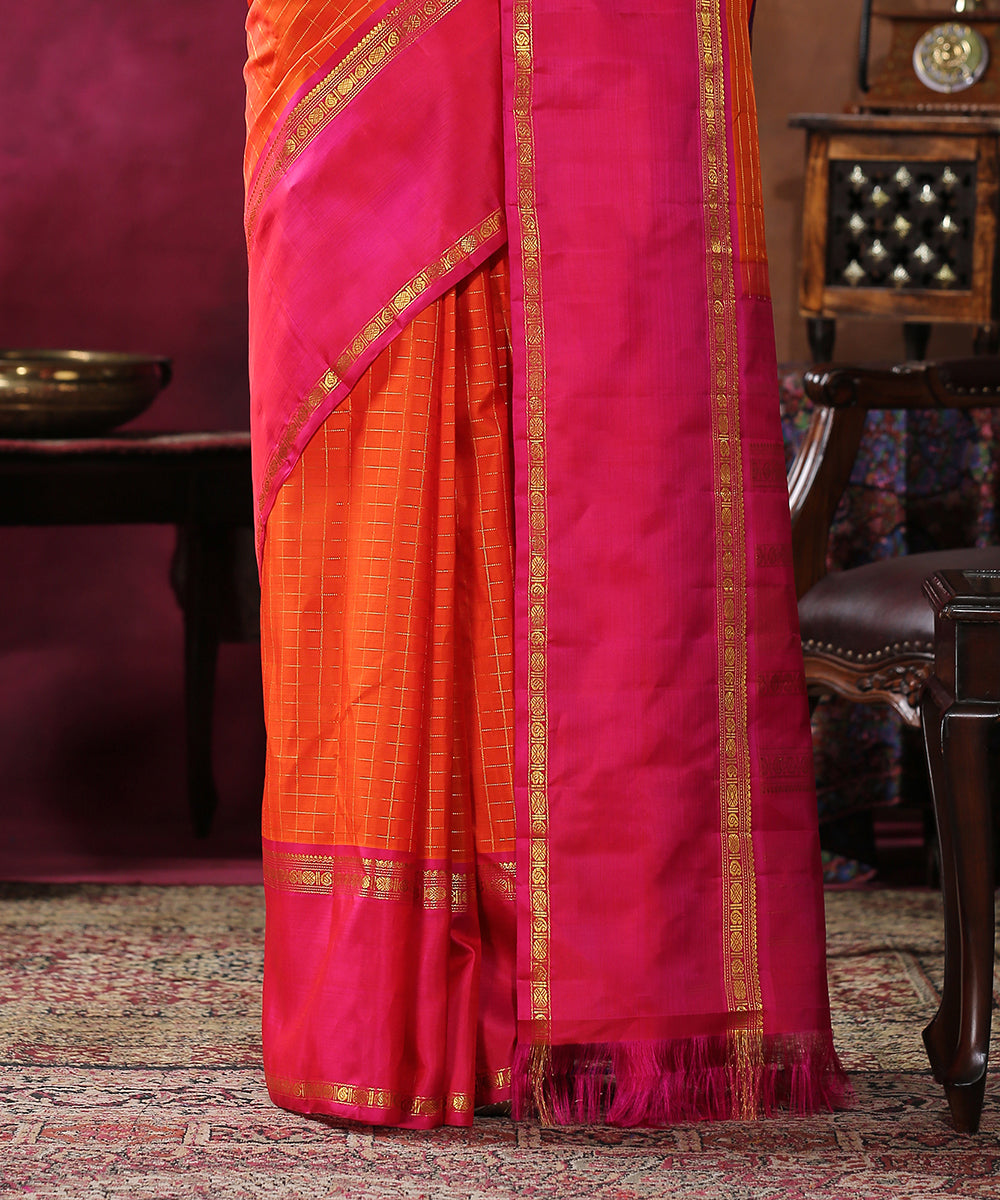 Orange_Handloom_Pure_Silk_Kanjivaram_Saree_With_Checks_And_Pink_And_Purple_Broad_Borders_WeaverStory_04
