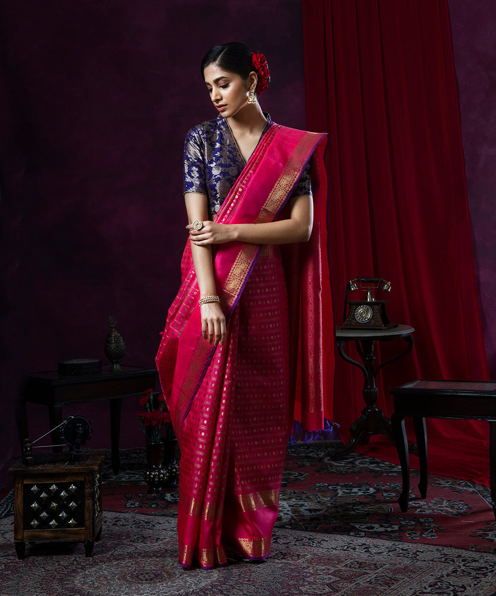 Hot_Pink_Handloom_Pure_Zari_Kanjivaram_Silk_Saree_With_All_Over_Checks_WeaverStory_02