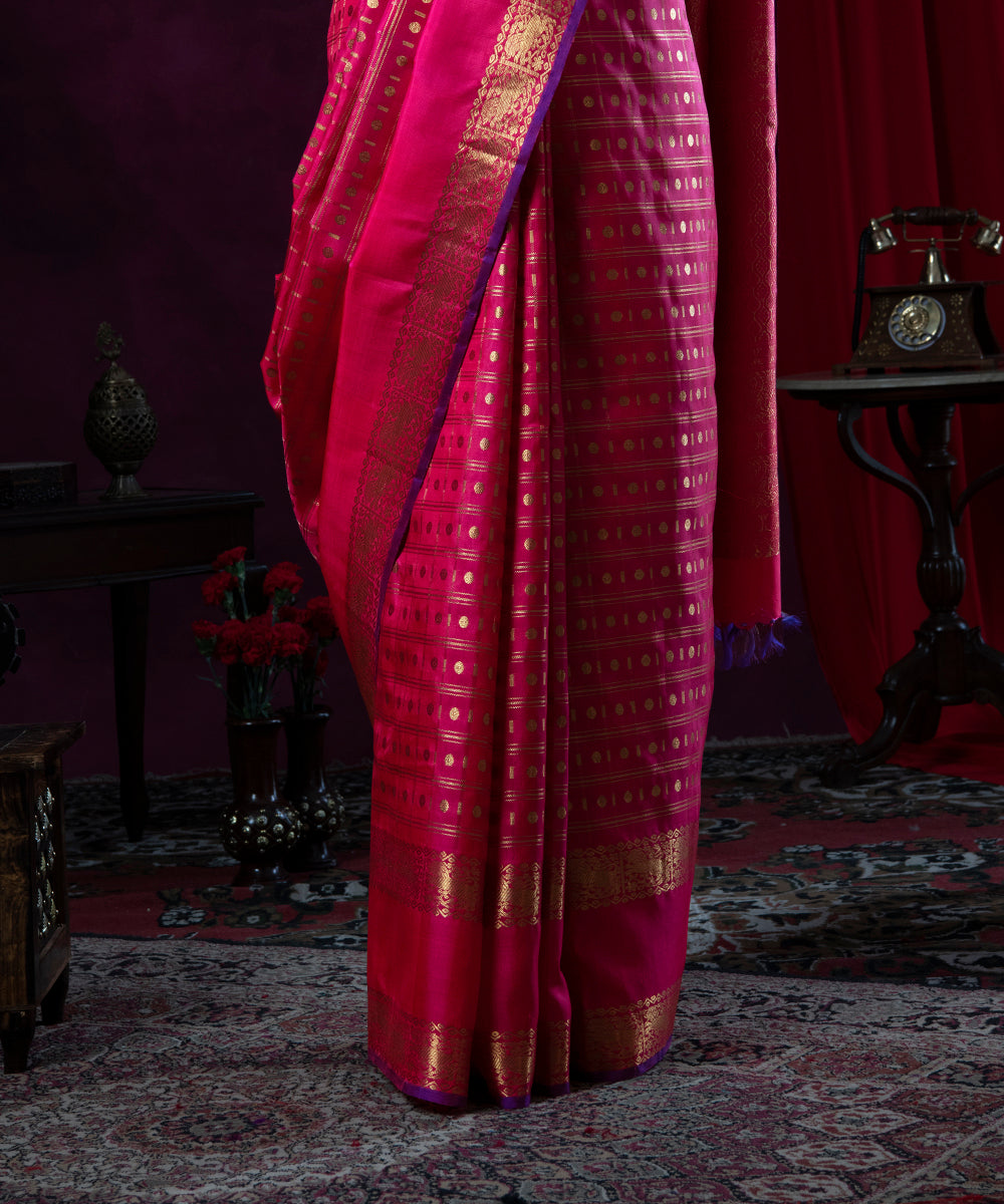 Hot_Pink_Handloom_Pure_Zari_Kanjivaram_Silk_Saree_With_All_Over_Checks_WeaverStory_04