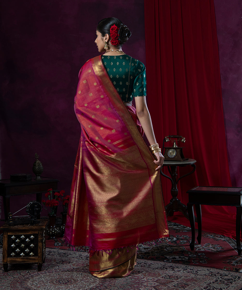 Handloom_Pink_Pure_Zari_and_Silk_Vaira_Oosi_Kanjivaram_Saree_WeaverStory_03