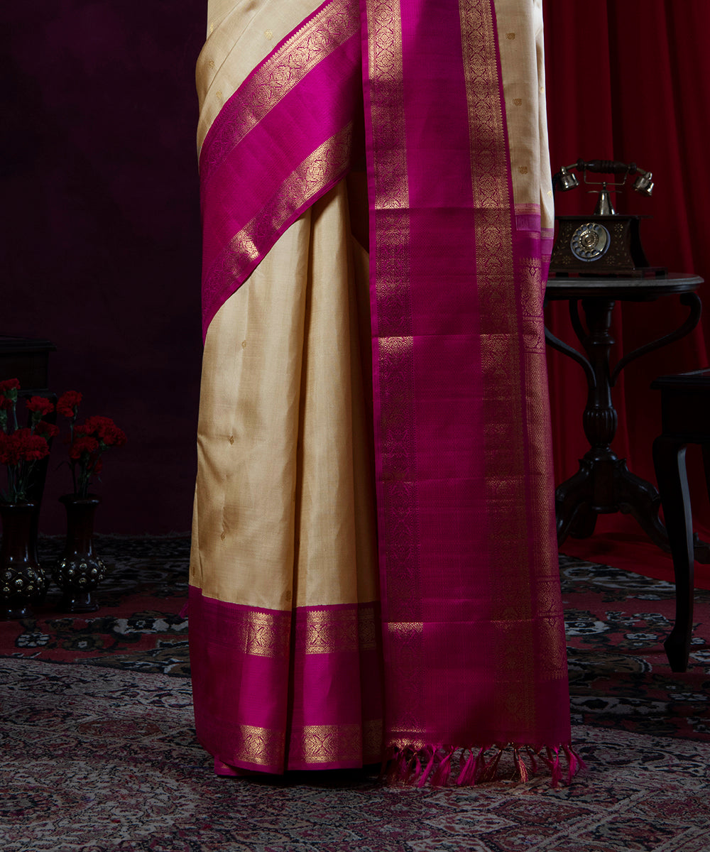 Beige_Handloom_Pure_Zari_Kanjivaram_Silk_Saree_WeaverStory_04