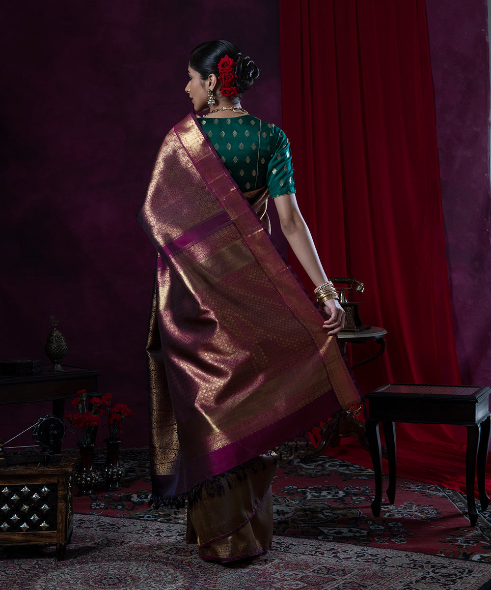 Handloom_Wine_And_Pink_Pure_Zari_Kanjivaram_Saree_Woven_in_Pure_Silk_WeaverStory_03