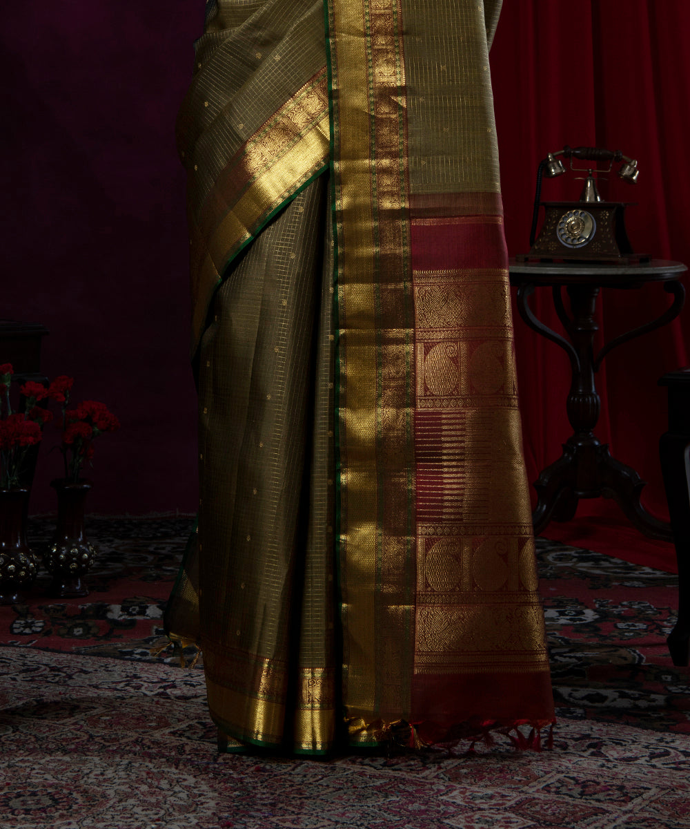 Olive_Green_Handloom_Pure_Zari_and_Silk_Kanjivaram_Saree_With_Annapakshi_Border_WeaverStory_04